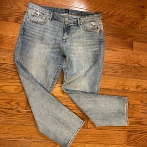 GAP Best Girlfriend Jeans Light Blue Denim Straight Leg Ankle Women’s 32